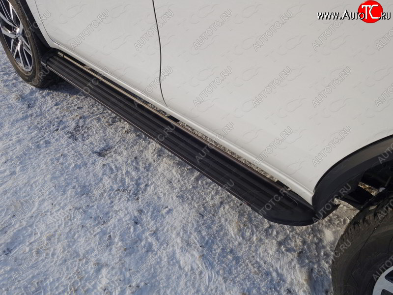 21 999 р. Пороги алюминиевые Slim Line ТСС Тюнинг  Toyota Fortuner  AN160 (2015-2020) дорестайлинг (Black)  с доставкой в г. Керчь