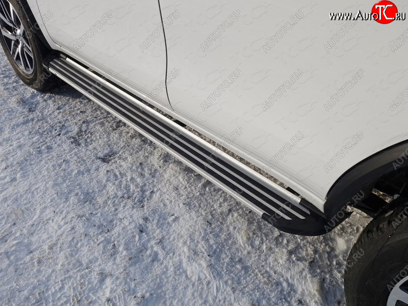 20 599 р. Пороги алюминиевые Slim Line ТСС Тюнинг  Toyota Fortuner  AN160 (2015-2020) дорестайлинг (Silver)  с доставкой в г. Керчь