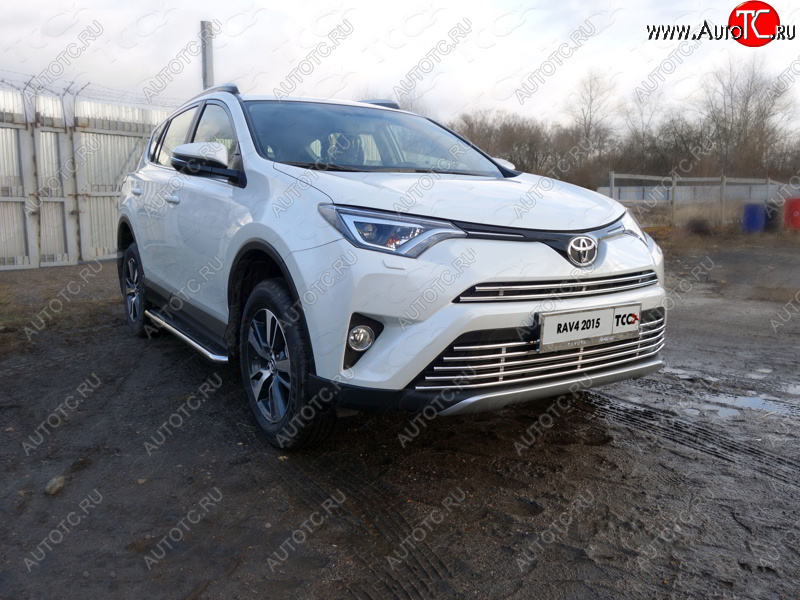 7 349 р. Декоративная вставка переднего бампера ТСС Тюнинг  Toyota RAV4  XA40 (2015-2019) 5 дв. рестайлинг (d 16 мм)  с доставкой в г. Керчь