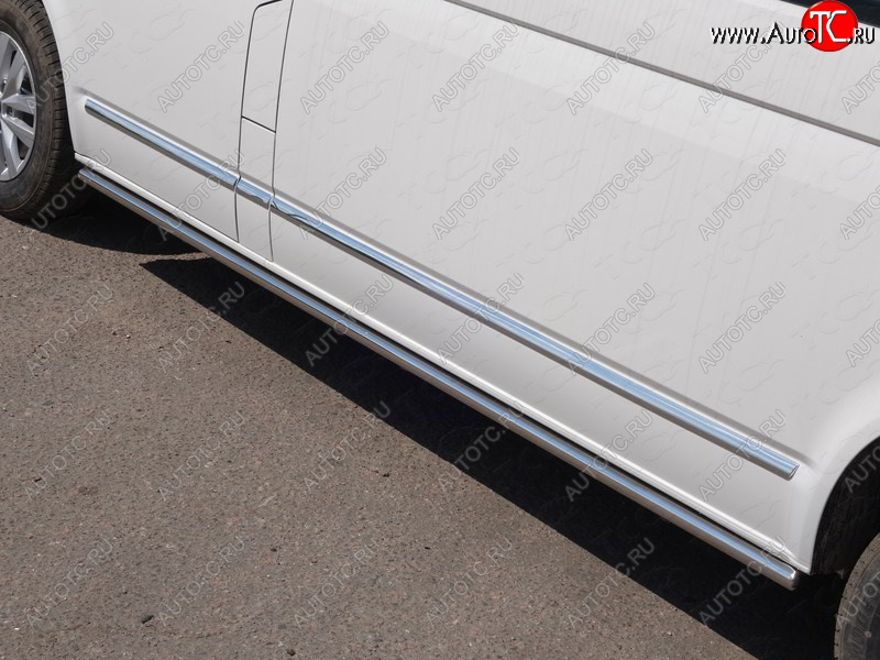 29 449 р. Защита порогов труба d42,4 мм ТСС Тюнинг  Volkswagen Caravelle  T6 (2015-2019) дорестайлинг (серые)  с доставкой в г. Керчь