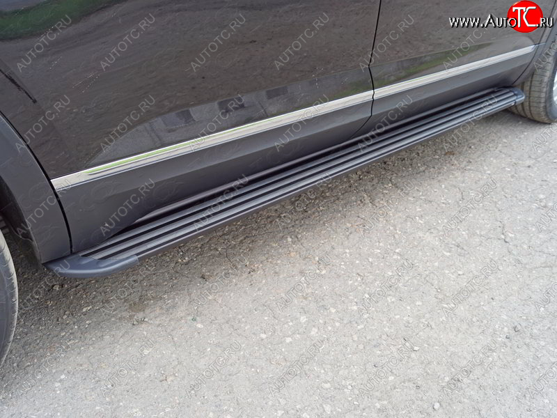 30 999 р. Пороги алюминиевые Slim Line ТСС Тюнинг  Volkswagen Teramont  CA1 (2016-2020) дорестайлинг (Black)  с доставкой в г. Керчь