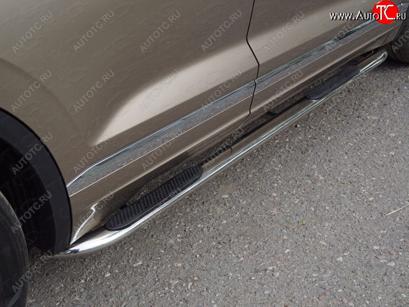 37 999 р. Пороги овальные гнутые с накладкой 75х42 мм ТСС Тюнинг  Volkswagen Touareg  CR (2018-2025) (серые)  с доставкой в г. Керчь