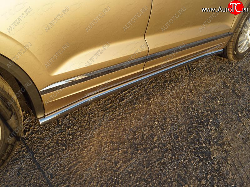 27 449 р. Защита порогов труба d60,3 мм ТСС Тюнинг  Volkswagen Touareg  CR (2018-2025) (серые)  с доставкой в г. Керчь