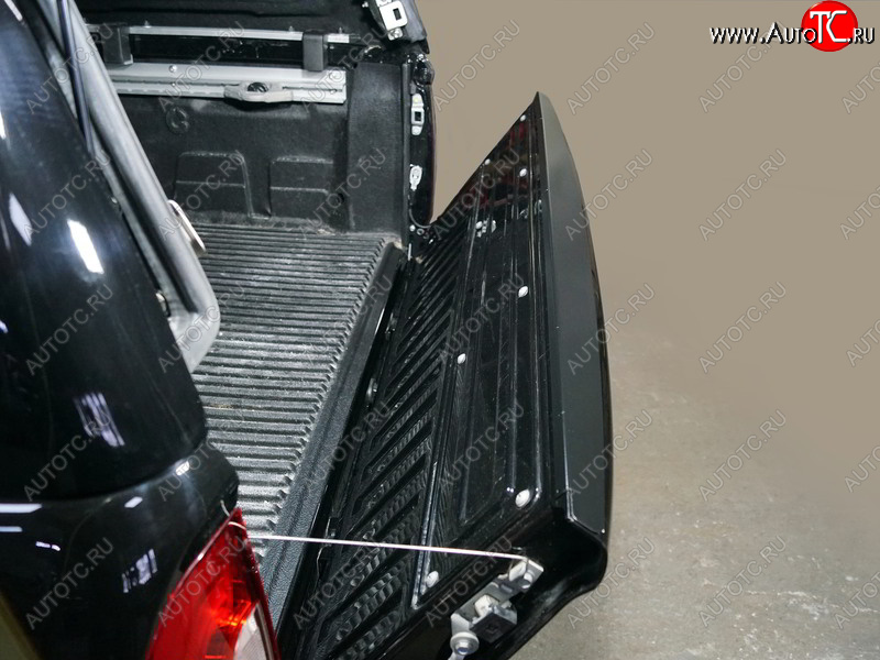 8 899 р. Накладка на задний бампер, ТСС Тюнинг  Mercedes-Benz X class  W470 (2017-2020) (крашенная черный цвет)  с доставкой в г. Керчь