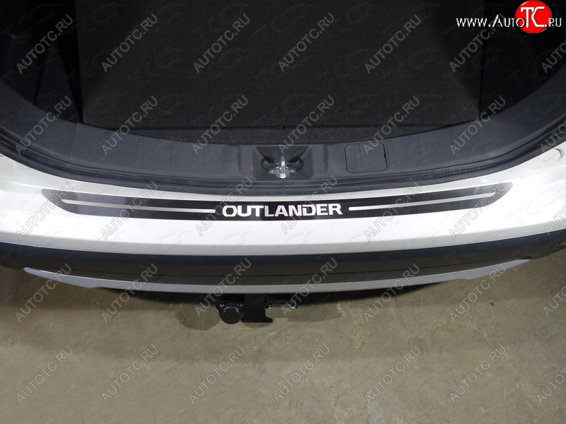 2 999 р. Накладка на задний бампер, ТСС Тюнинг  Mitsubishi Outlander  GF (2015-2018) 2-ой рестайлинг (лист шлифованный надпись OUTLANDER)  с доставкой в г. Керчь