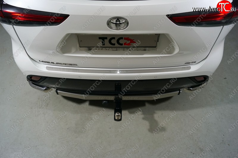 2 999 р. Накладка на задний бампер, ТСС Тюнинг  Toyota Highlander  XU70 (2020-2025) (лист шлифованный надписьToyota)  с доставкой в г. Керчь
