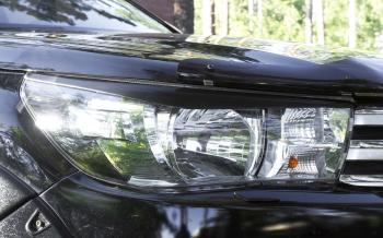 Накладки на передние фары (реснички) Русская Артель Toyota Hilux  AN120 (2017-2020) 1-ый рестайлинг (глянец под покраску)