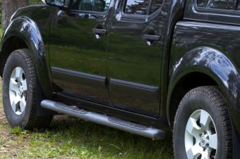 Молдинг на двери задний левый узкий Русская Артель Nissan Navara  2 D40 (2004-2010) дорестайлинг (шагрень)