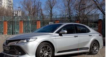 Молдинг двери передний левый Русская Артель Toyota Camry XV70 дорестайлинг (2017-2021)