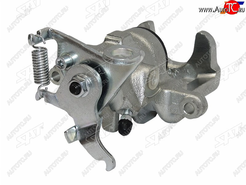 5 349 р. Суппорт тормозной задний правый SAT                              Ford Focus  1 (1998-2005) седан дорестайлинг, универсал дорестайлинг, хэтчбэк 3 дв. дорестайлинг, хэтчбэк 5 дв. дорестайлинг, седан рестайлинг, универсал рестайлинг, хэтчбэк 3 дв. рестайлинг, хэтчбэк 5 дв. рестайлинг  с доставкой в г. Керчь