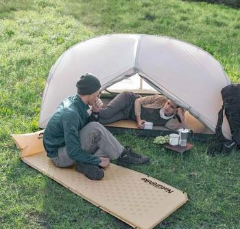 3 019 р. Коврик самонадувающийся с подушкой Naturehike, 185х60х2,5 см, песочный Naturehike nh15q002-d-yesn  с доставкой в г. Керчь. Увеличить фотографию 5