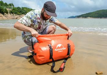 7 199 р. Гермосумка Naturehike 90 л ПВХ (красная) Naturehike nh20fsb03-r90l  с доставкой в г. Керчь. Увеличить фотографию 7