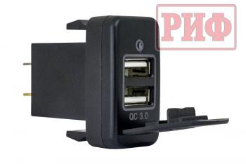 1 849 р. Розетка USB 2 QC 3.0 для Toyota 40x20 РИФ rif22-4-1013700  с доставкой в г. Керчь. Увеличить фотографию 1