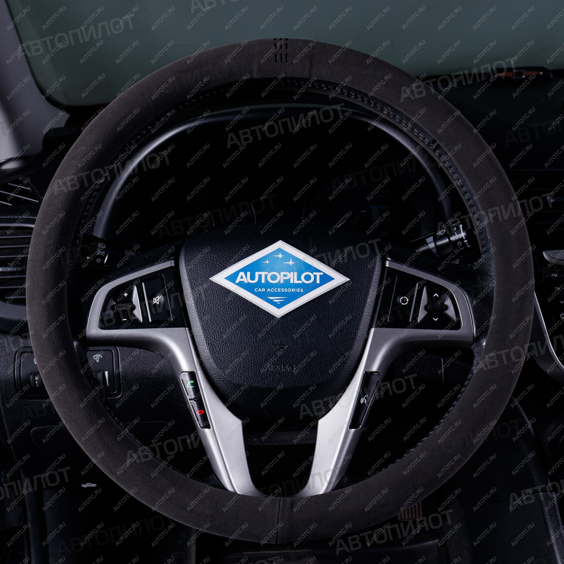 899 р. Оплётка на руль (37-39см BLW-007 замша) Автопилот   (серый/красный)  с доставкой в г. Керчь