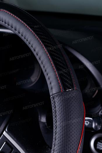 699 р. Оплётка на руль (37-39см BLW-018 кож/зам+карбон) Автопилот Porsche Cayenne 958 рестайлинг (2014-2018) (черный/строчка красная)  с доставкой в г. Керчь. Увеличить фотографию 3