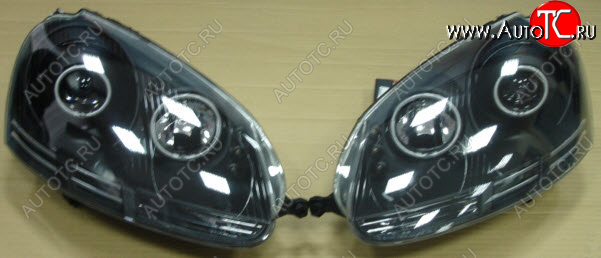 29 399 р. GOLF {JETTA 05-10} ФАРА Л+П (КОМПЛЕКТ) ТЮНИНГ ЛИНЗОВАН С СВЕТЯЩ ОБОДК ДИОД С РЕГ.МОТОР (EAGLE EYES) ВНУТРИ ЧЕРН EAGLE EYES vwglf04-007b-n  с доставкой в г. Керчь