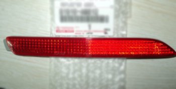 GX470 ФОНАРЬ ЗАДН В БАМПЕР ПРАВ (ориг.) КРАСН BODYPARTS lxgx402-730r-r