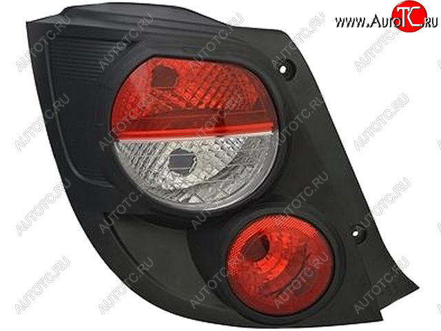 2 899 р. Задний левый (внешний, с черным ободком) фонарь BODYPARTS  Chevrolet Aveo  T300 (2011-2015) хэтчбек  с доставкой в г. Керчь