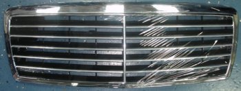 W202 РЕШЕТКА РАДИАТОРА (AVANTGARD) ХРОМ-ЧЕРН API md20293-101hb