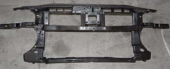 PASSAT СУППОРТ РАДИАТОРА (Китай) BODYPARTS vwpas05-382