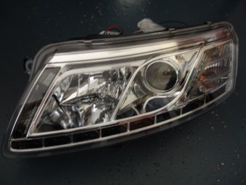 AUDI A6 {с DRL (дневн. ходов огни)} ФАРА Л+П (КОМПЛЕКТ) ТЮНИНГ (DEVIL EYES) (КСЕНОН) ЛИНЗОВАН (SONAR) ВНУТРИ ХРОМ SONAR ai0a604-003h-n