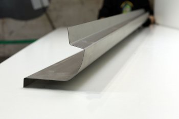Левый ремонтный порог (с усилителем) AUTOFERRUM KIA Spectra (2000-2009) (Оцинкованная сталь 1 мм.)