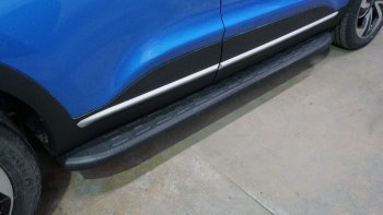 Пороги алюминиевые с пластиковой накладкой ТСС Тюнинг Kaiyi X3 Pro (2023-2025) (карбон черные)
