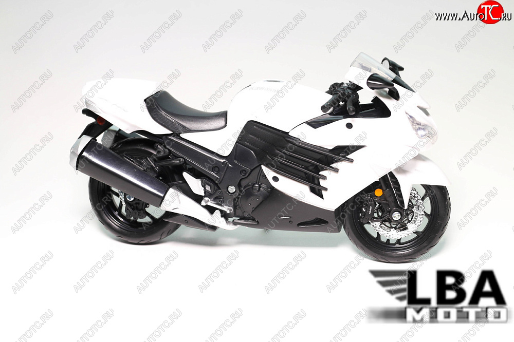 1 599 р. Модель мотоцикла Kawasaki Ninja ZX-14R Белого цвета масштаб 112  пм-00004979  с доставкой в г. Керчь