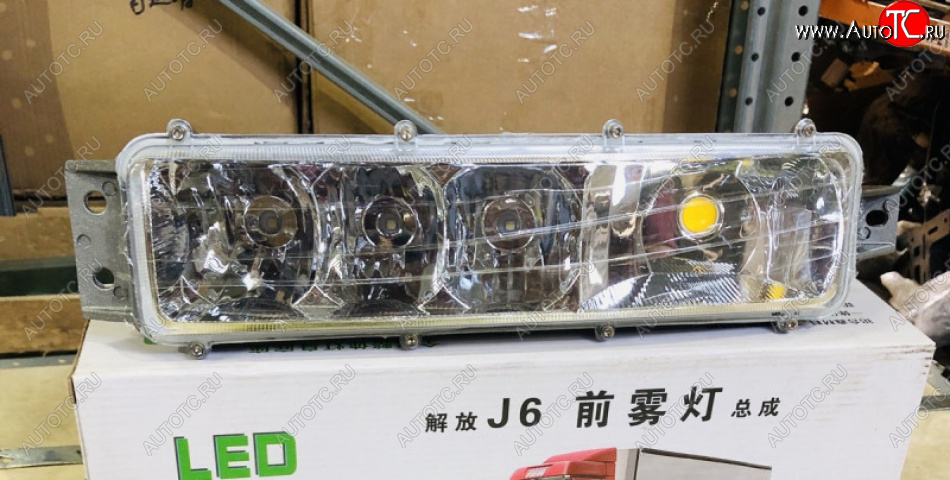 4 639 р. Фара противотуманная правая FAW J6 LED ЧЕРНАЯ FAW 3732020-53ab  с доставкой в г. Керчь