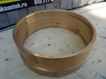 10 699 р.     Втулка медная 85513028 XCMG 85513028  с доставкой в г. Керчь. Увеличить фотографию 2