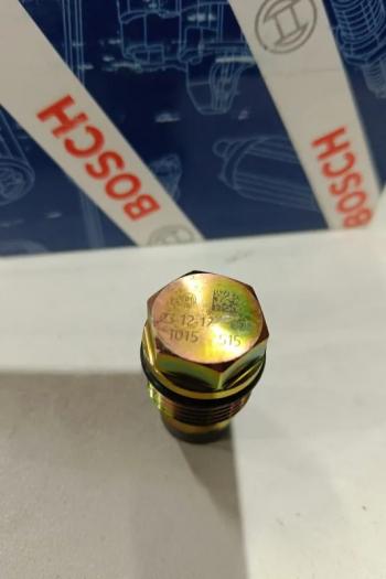 19 769 р. Клапан ограничения давления в топливной рампе 1110010028 BOSCH orig FAW FAW 1110010028  с доставкой в г. Керчь. Увеличить фотографию 2