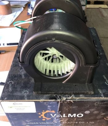 4 299 р. Мотор отопителя Howo T5GSitrak VALMO000557 SITRAK SITRAK 811w61942-0002  с доставкой в г. Керчь. Увеличить фотографию 3