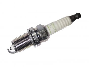 Свеча зажигания TOYOTA AURISAVENSISCOROLLARAV4YARIS 00- 1ZZ3ZZ4ZZ2NZ4AFE NGK BKR5EYA-11