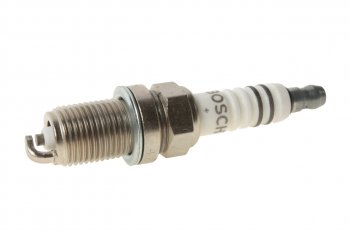 154 р. Свеча зажигания FR7DC+0.9 (замена для 579,882,676) BOSCH BOSCH 0242235666  с доставкой в г. Керчь. Увеличить фотографию 1