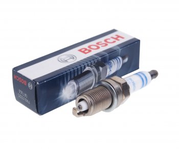 939 р. Свеча зажигания BOSCH BOSCH 0242240654  с доставкой в г. Керчь. Увеличить фотографию 1