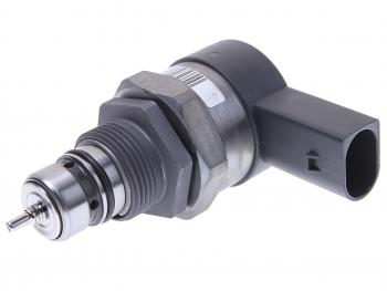 21 899 р. Клапан VW Touareg (03-07) AUDI A4 (05-08) давления топлива BOSCH BOSCH 0281002991  с доставкой в г. Керчь. Увеличить фотографию 1