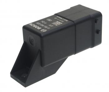 4 299 р. Реле IVECO Daily (07-) свечей накала BOSCH BOSCH 0281003039  с доставкой в г. Керчь. Увеличить фотографию 1