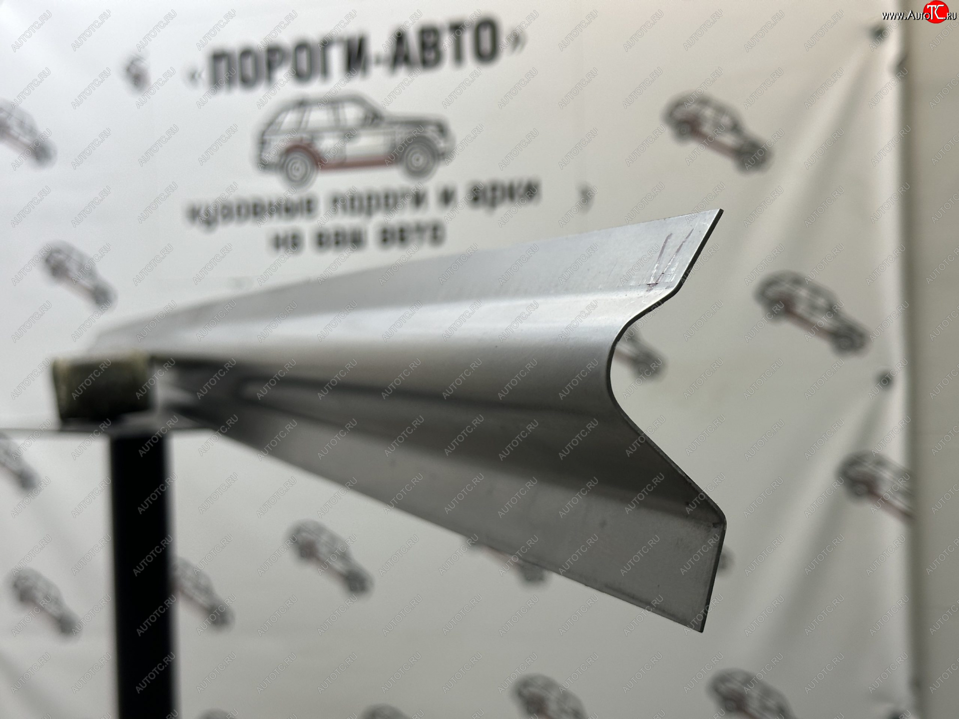 1 989 р. Левый ремонтный порог ПОРОГИ-АВТО  Toyota Previa  2 (2000-2006) (холоднокатаная сталь 1 мм)  с доставкой в г. Керчь