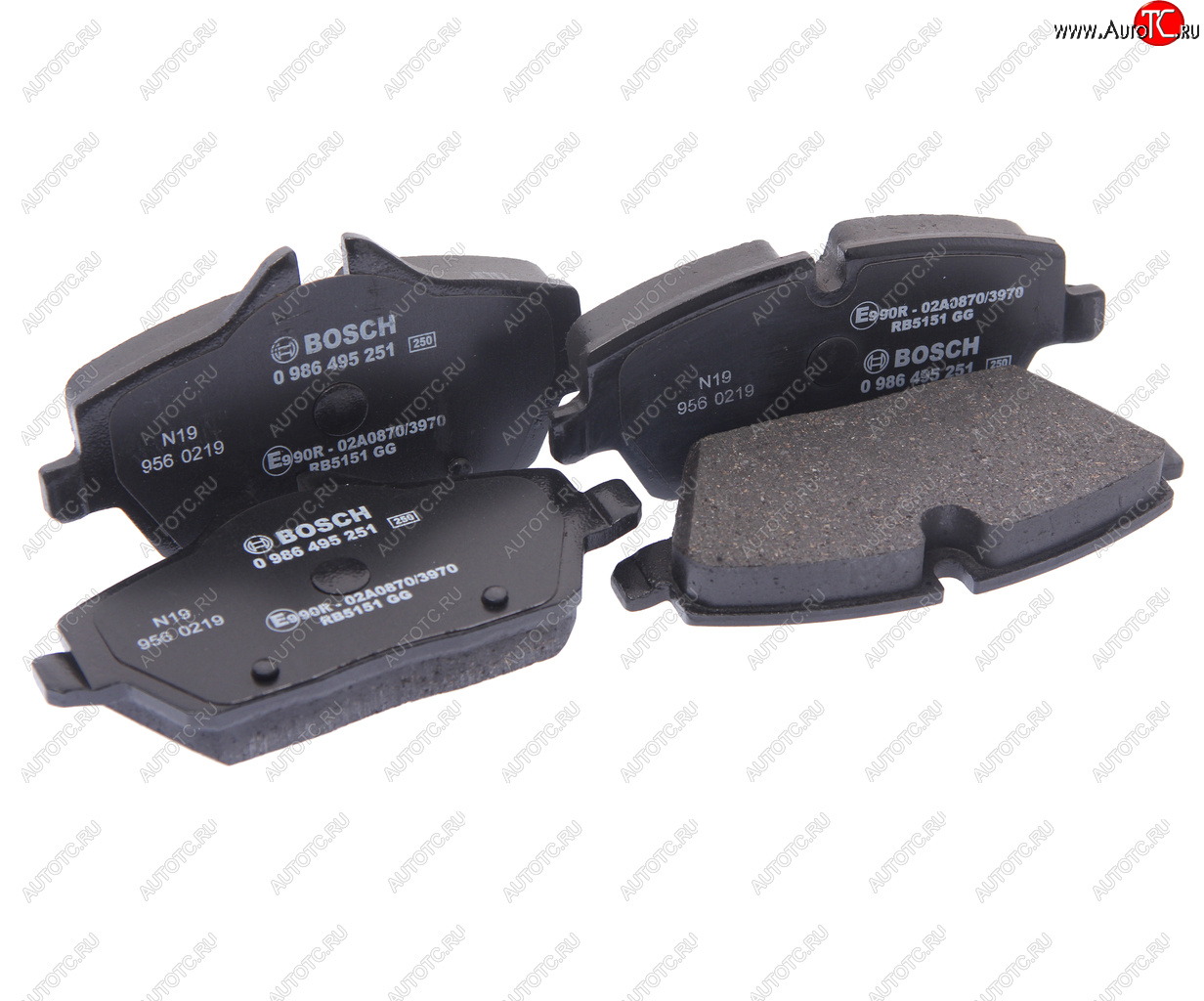 2 799 р. Колодки тормозные передние (4шт.) BOSCH BMW 1 серия E81 хэтчбэк 3 дв. рестайлинг (2007-2012)  с доставкой в г. Керчь