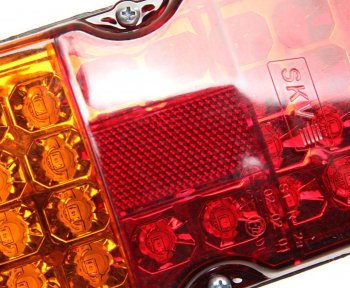 659 р. Фонарь задний ГАЗ,ЗИЛ,КАМАЗ,МАЗ светодиодный 12V SKV SKV 132.3716-32  с доставкой в г. Керчь. Увеличить фотографию 3