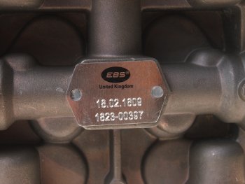 5 449 р. Клапан MAN MERCEDES защитный 4-х контурный KNORR-версия (1хМ22х1.5мм 4хМ22х1.5мм) EBS EBS 18021609  с доставкой в г. Керчь. Увеличить фотографию 3