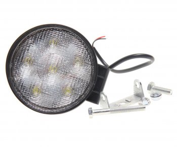 1 089 р. Фара рабочего света круглая 115х115x38мм 18Вт (6 LED) IP68 рассеянный свет (Flood) 12-24V MEGAPOWER MEGAPOWER 370-30-005  с доставкой в г. Керчь. Увеличить фотографию 1