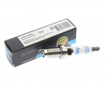 339 р. Свеча зажигания VW Golf 5,6,Jetta,Passat B6 AUDI A3 SKODA Octavia,Fabia (1.4 FSI) (1шт.) MEGAPOWER MEGAPOWER 370-31-045  с доставкой в г. Керчь. Увеличить фотографию 1