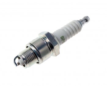 Свеча зажигания ГАЗ-2410 АИ-92 V-LINE №18 NGK (1шт.) NGK 3975