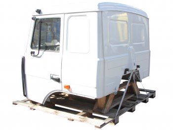 1 252 999 р. Кабина МАЗ-6425F9-551-001 в сборе ОАО МАЗ МАЗ ОАО 6425f9-5000008-000у1 МАЗ ОАО 6425f9-5000008-000у1  с доставкой в г. Керчь. Увеличить фотографию 4