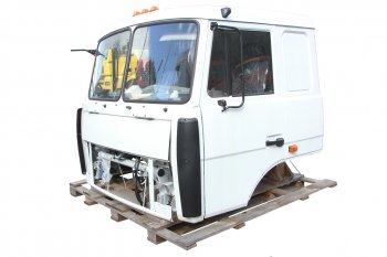 1 252 999 р. Кабина МАЗ-6425F9-551-001 в сборе ОАО МАЗ МАЗ ОАО 6425f9-5000008-000у1 МАЗ ОАО 6425f9-5000008-000у1  с доставкой в г. Керчь. Увеличить фотографию 1