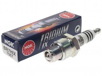 2 359 р. Свеча зажигания IRIDIUM NGK NGK 7067  с доставкой в г. Керчь. Увеличить фотографию 1