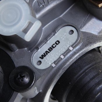 38 999 р. Осушитель воздуха MERCEDES 13Bar с подогревом WABCO WABCO 9324000240  с доставкой в г. Керчь. Увеличить фотографию 4