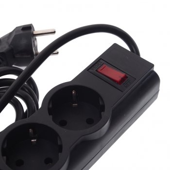 869 р. Фильтр сетевой 3м 10А 2200Вт 5 гнезд + 2 USB с заземлением черный DEFENDER DEFENDER 99753  с доставкой в г. Керчь. Увеличить фотографию 2