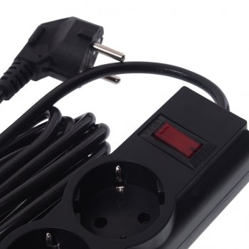 929 р. Фильтр сетевой 5м 10А 2200Вт 5 гнезд + 2 USB с заземлением черный DEFENDER DEFENDER 99755  с доставкой в г. Керчь. Увеличить фотографию 2